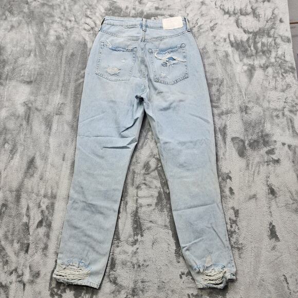 H&M Jeans Womens 6 Blue Light Wash Distressed Ripped Ultra High Waist Mom Jean - Picture 5 of 16